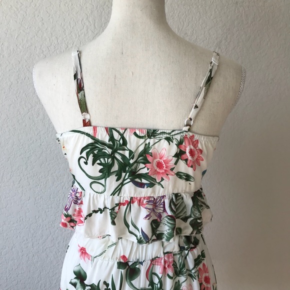 WHITE FLORAL CROPPED BUSTIER TOP SHORTS CO ORD SET - Picture 11 of 15